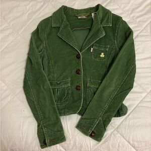 Vintage Levi’s Corduroy 2YK Jacket pit to pit 17 inches Top to bottom 20 inches